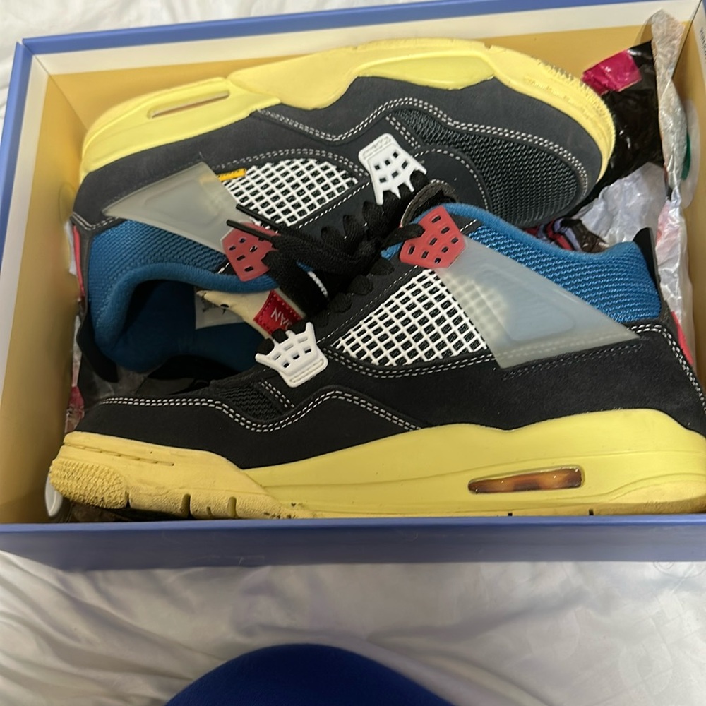 Jordan 4